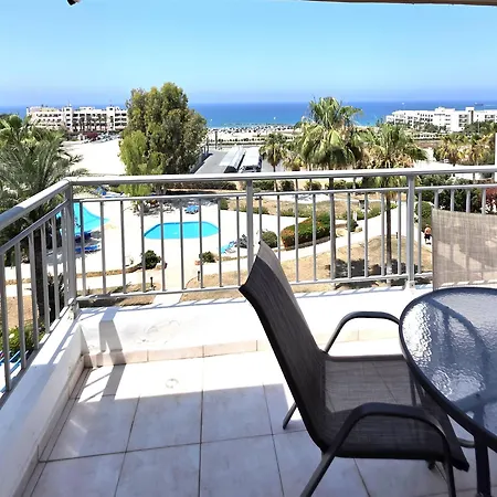 H&O White Wave Apartment Apartment Paphos