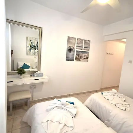 H&O White Wave Apartment *